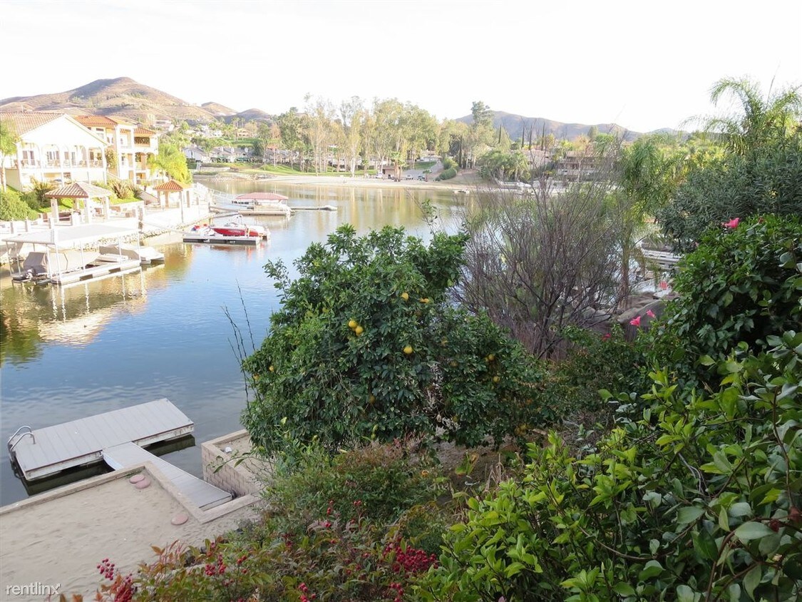 Foto principal - 30352 Gulf Stream Dr