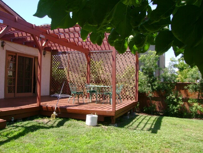 Backyard deck - 5110 Enfield Ave