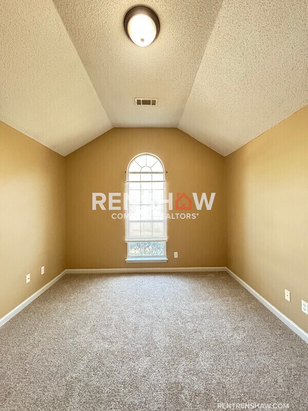 Building Photo - 9289 Grove Manor Dr