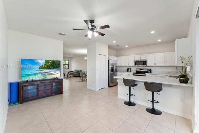 Foto del edificio - 11416 SW 254th St