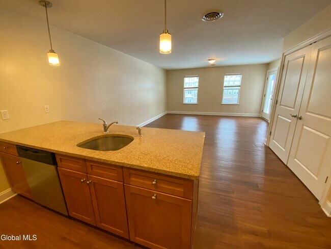 Building Photo - 60 Weibel Ave