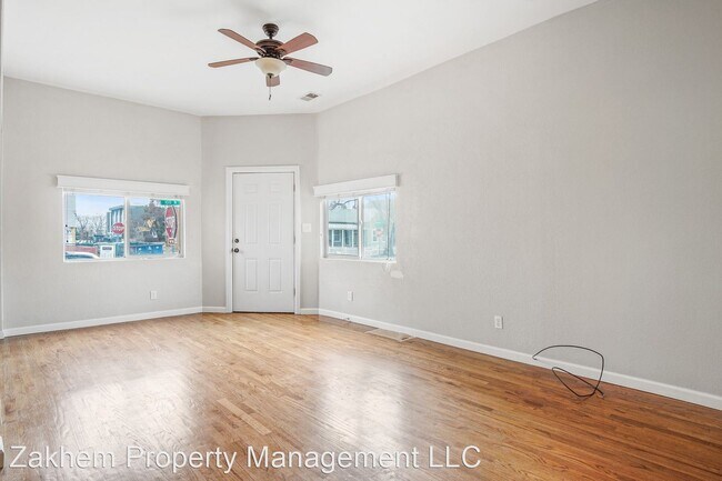 Building Photo - 2 br, 1.5 bath House - 100 Galapago Street