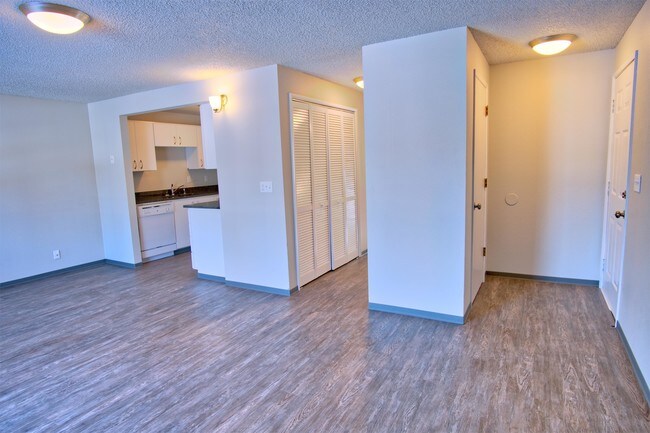 Foto del edificio - 1302 NW Knoxville Blvd