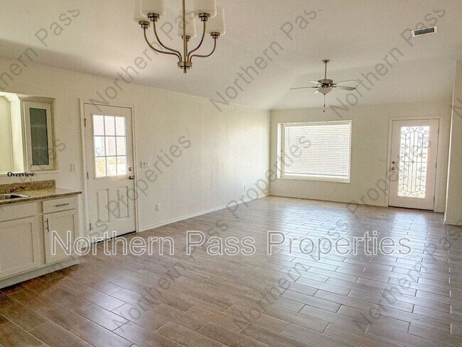 Foto del edificio - 14338 Kayla Mia Dr