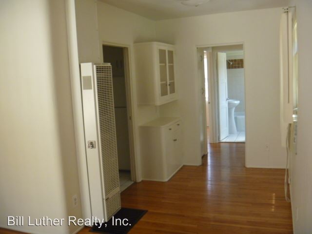 Building Photo - 4057-4063 Mississippi St