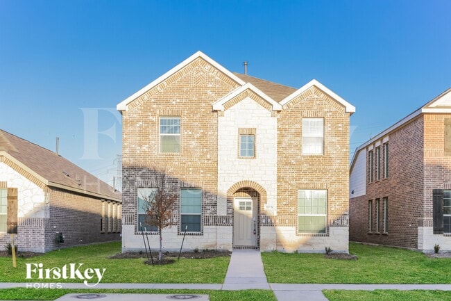 Building Photo - 10105 Elkhorn Dr