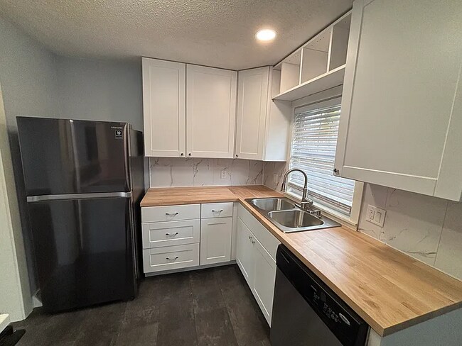 Foto del edificio - 2002 E 17th St N