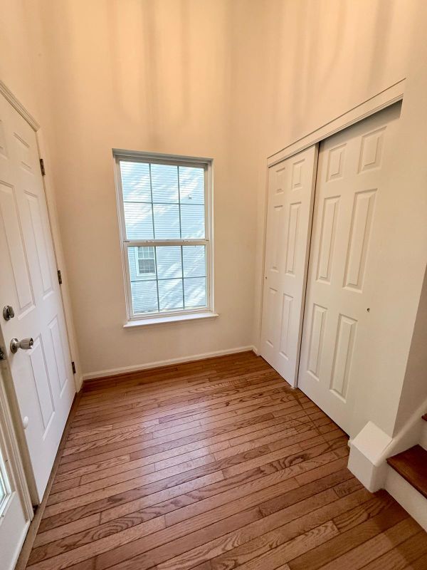 Building Photo - 610 Brentwood Ct