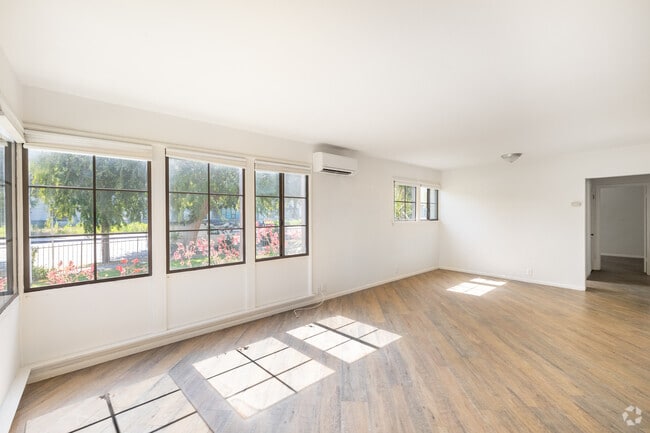 2BR, 1BA - 900SF - Living Room - 5302 Colfax Ave