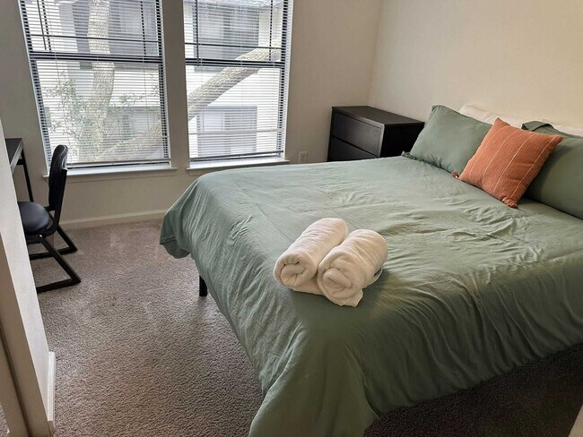 Foto del edificio - 15115 Buckhorn Ct