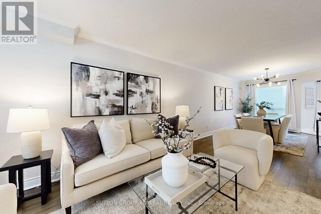 Building Photo - 284 Lancrest St