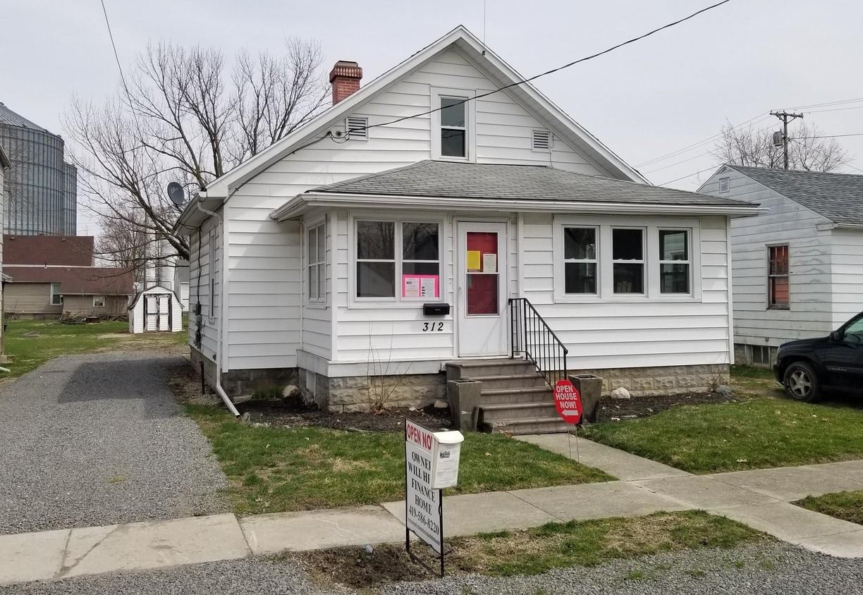 Primary Photo - 312 S Cass St