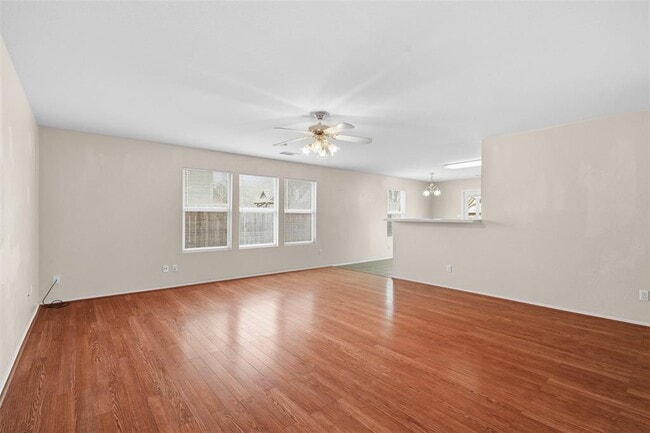 Building Photo - 700 Riverway Ln