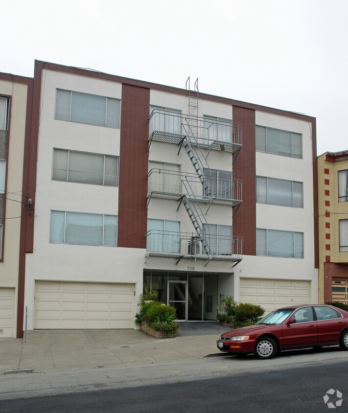 Primary Photo - 739 36th Ave