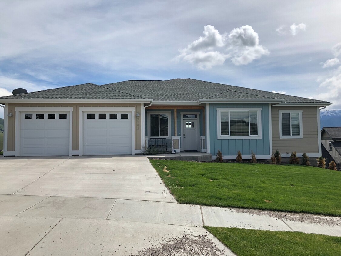 Primary Photo - Upper Miller Creek Custom Home