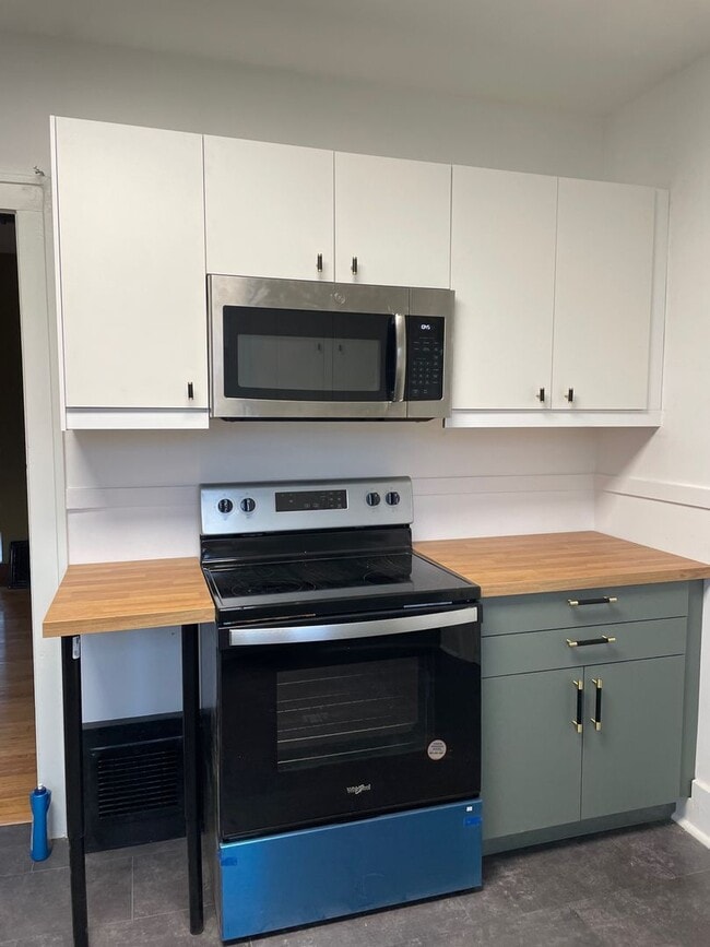 Photo - Four Bedroom Farmhouse on Three Acres