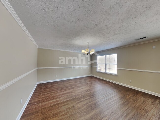 Foto del edificio - 8026 Meadowview Ln