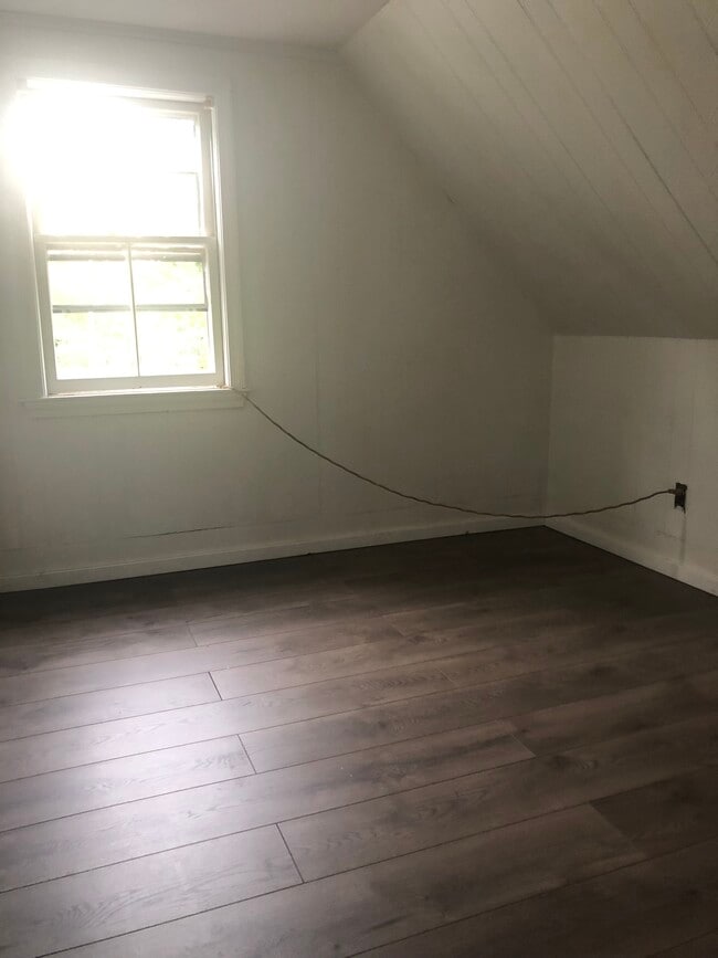 Master bedroom - 168 Beulah St