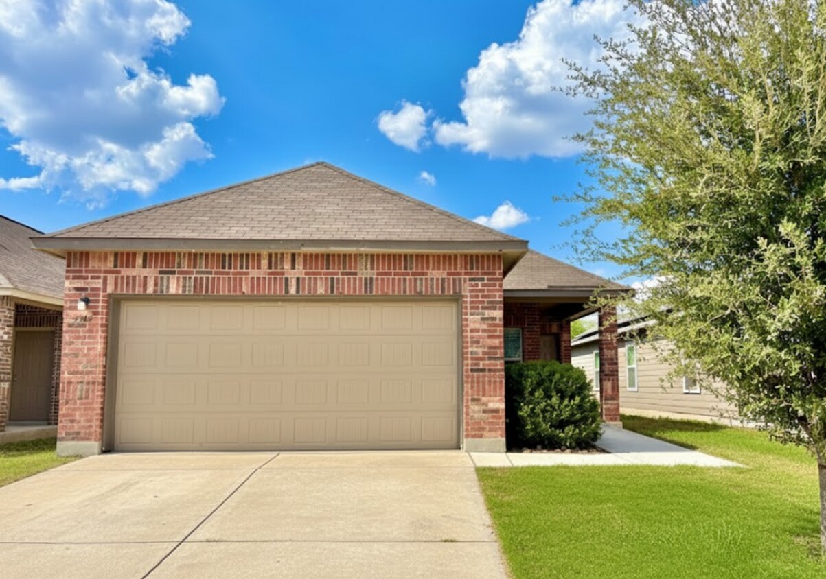 Primary Photo - Modern one-story, 4 bedroom rental!