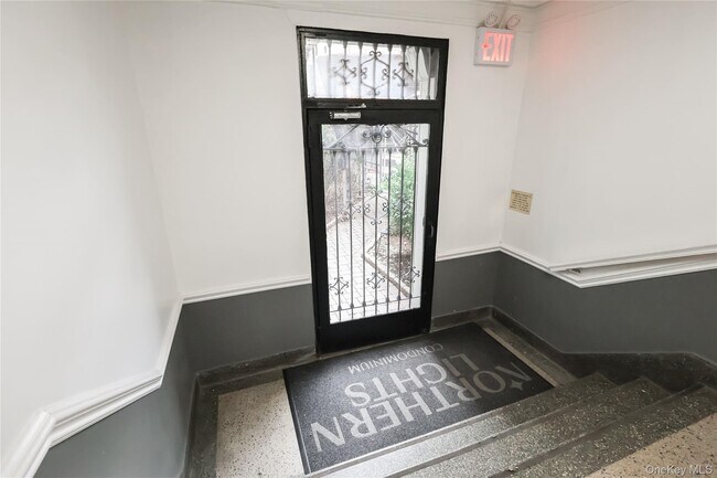 Foto del edificio - 148-09 Northern Blvd