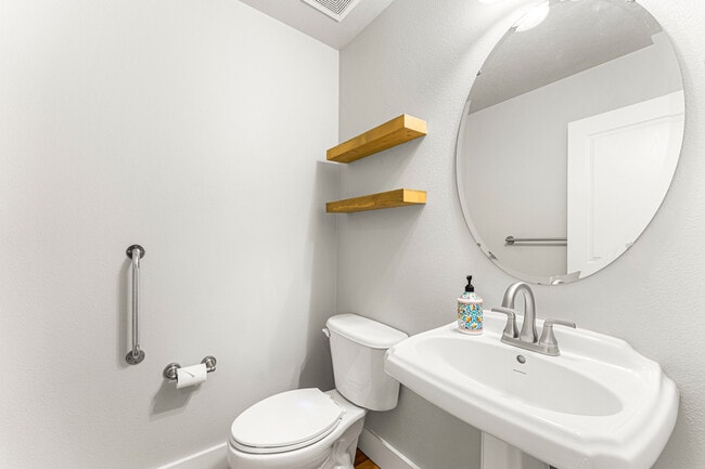 Foto del edificio - 987 N Knox Pl