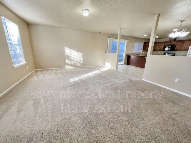 Foto del edificio - 6523 S Covewood Way