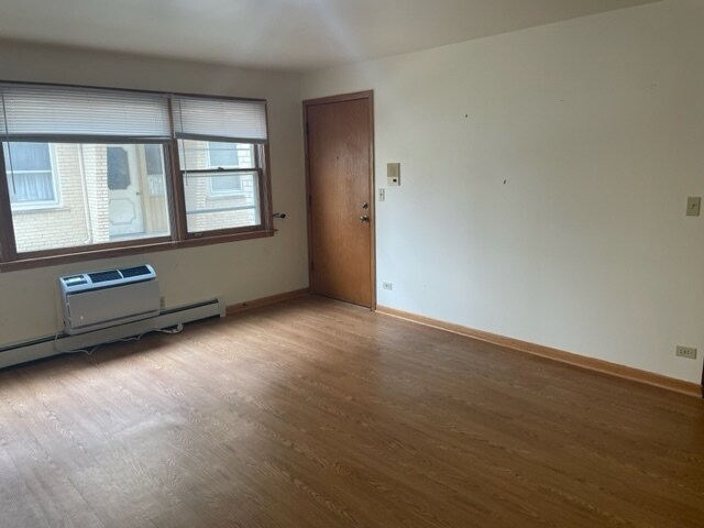 Building Photo - 2412 N 76th Ave