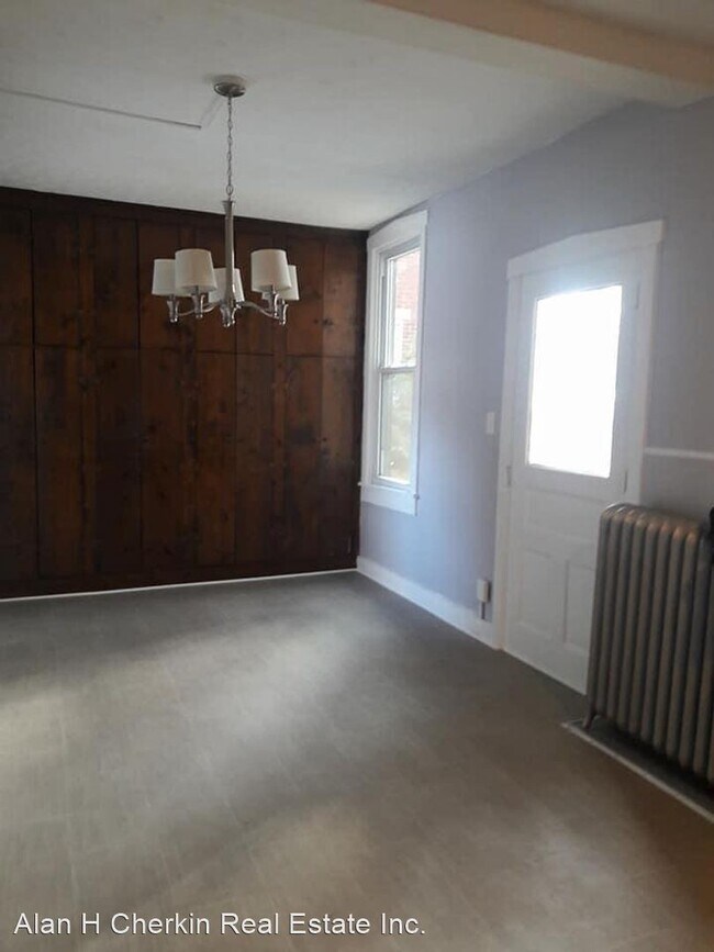 Building Photo - 3 br, 2 bath House - 164 Main Street