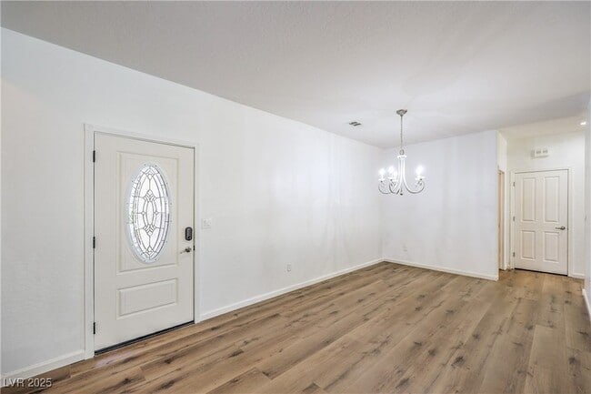 Building Photo - 2535 Jada Dr