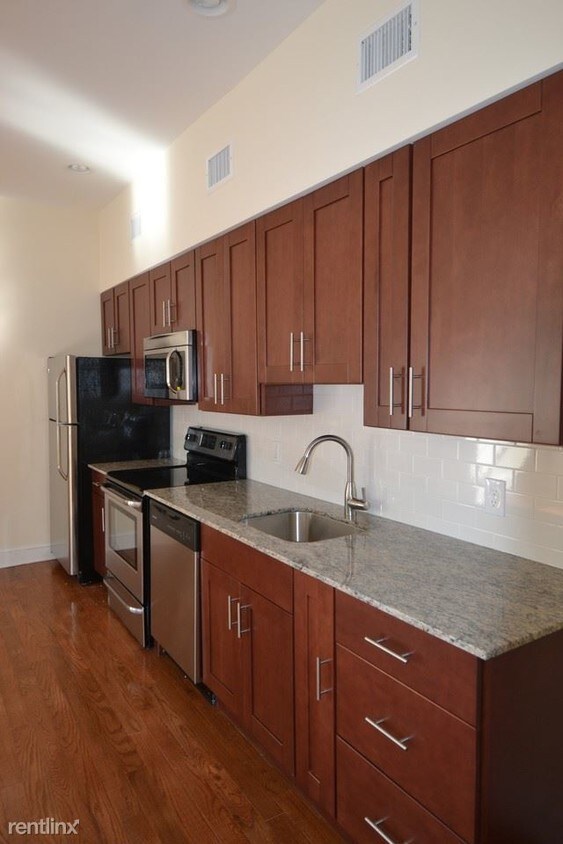 Foto principal - 703 Walnut St