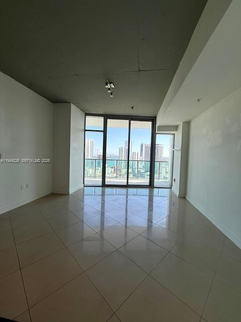 Building Photo - 3301 NE 1st Ave