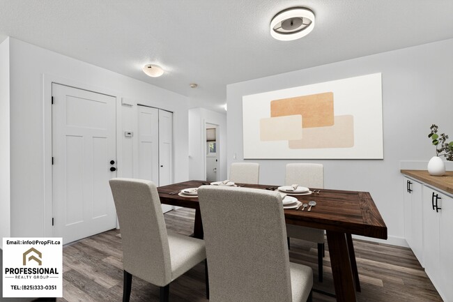 Building Photo - 7210 Cardinal Way SW