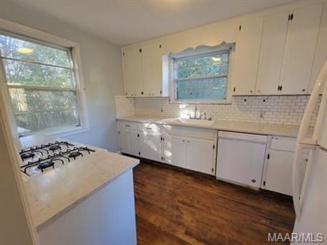 Building Photo - 7 Calhoun Rd