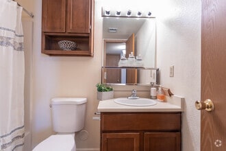 2BR, 2BA - 908 SF - Whispering Pines