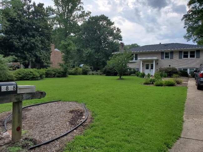 Photo - 3838 Glenbrook Rd House