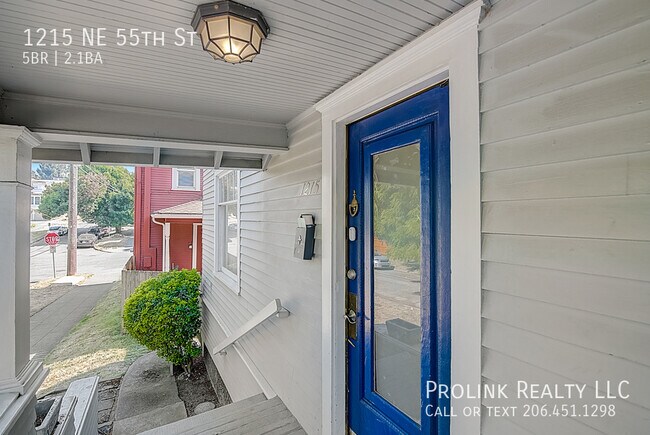 Foto del edificio - 1215 NE 55th St