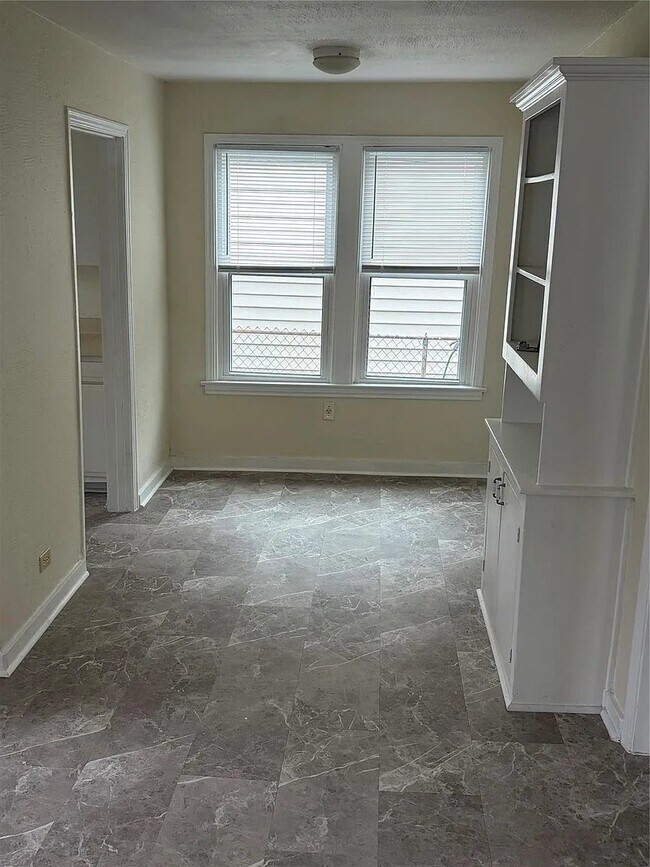 Foto del edificio - 719 16th Ave N