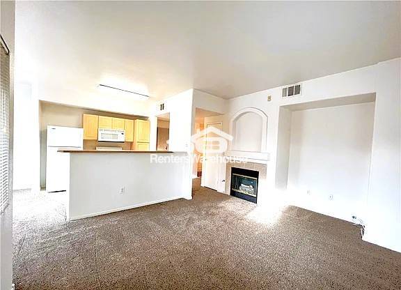 Foto del edificio - 8250 N Grand Canyon Dr