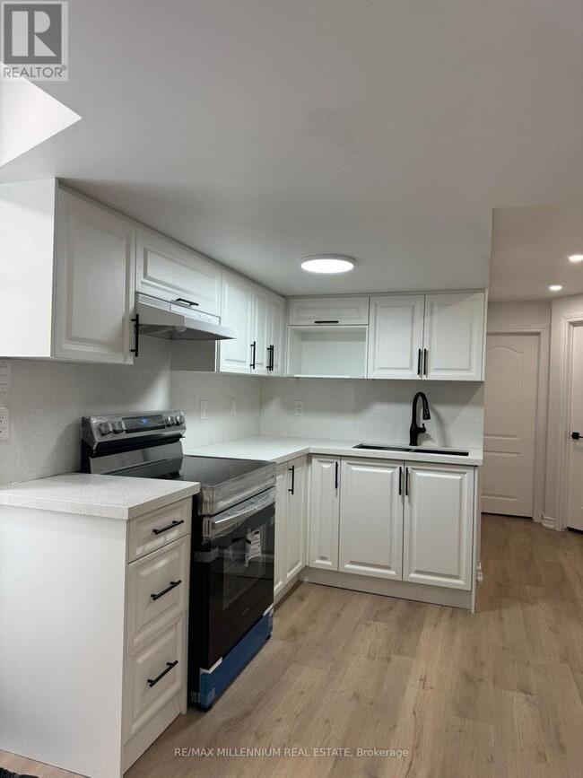 Building Photo - 37 Seahorse Ave