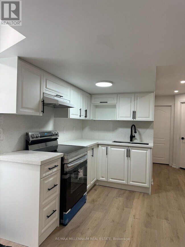 Photo du bâtiment - 37 Seahorse Ave