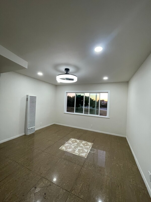 Foto del edificio - 12416 Rose Ave