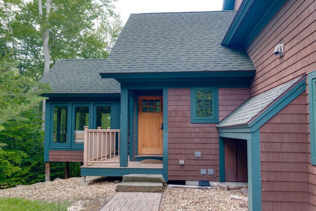 Building Photo - 28 Yellow Birch Cir