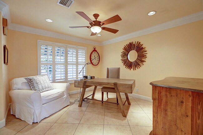 Foto del edificio - 12046 Prosperity Farms Rd