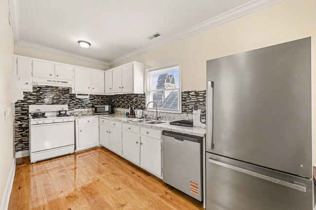 Foto del edificio - 555 Rutledge Ave