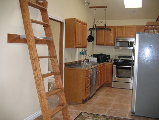 Foto del edificio - 1129 1/2 West 16th St., Port Angeles, WA 98362