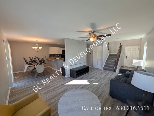 Building Photo - 646 Vine St