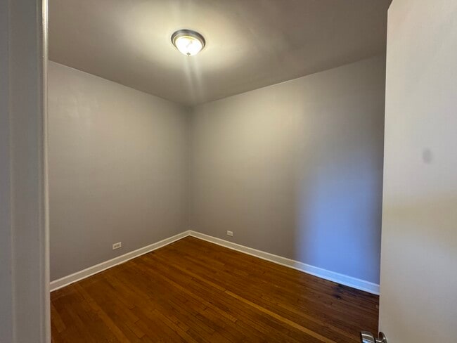 Building Photo - 7310 S Dante Ave