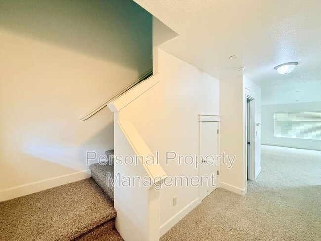 Building Photo - 3114 NW 47th Dr