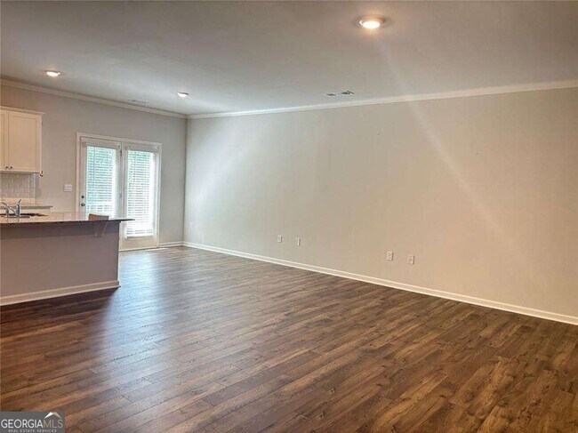 Building Photo - 3240 Greyton Dr