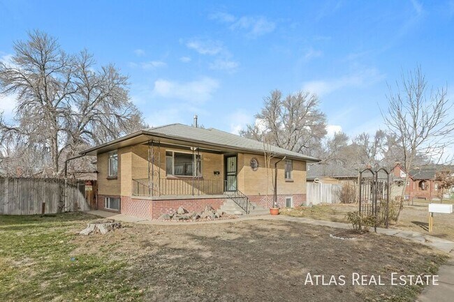 Foto del edificio - 2353 S Sherman St